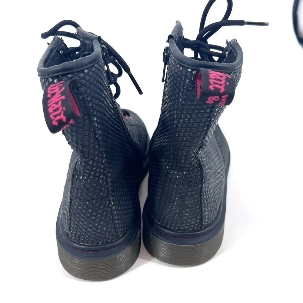Dr. Martens Delaney Youth Sz 5M Side Zip Lace Up Boots